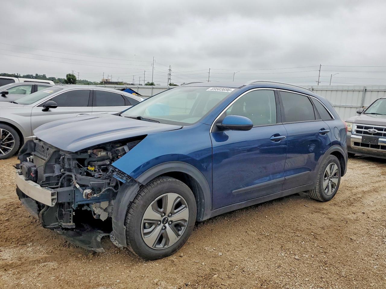 2019 KIA NIRO FE (HEV), LX (HEV) — Front 3/4