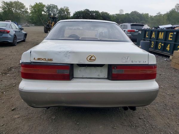 2015 LEXUS ES 300 — DIRR