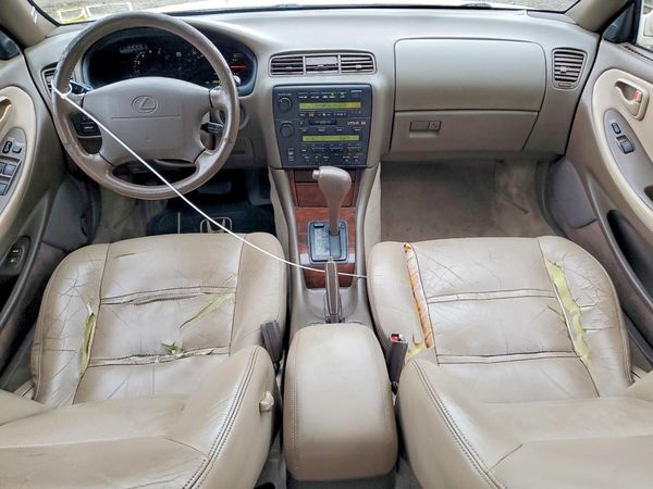 2015 LEXUS ES 300 — CKPT