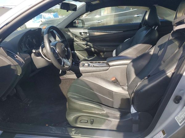 2017 INFINITI Q60 — DENT