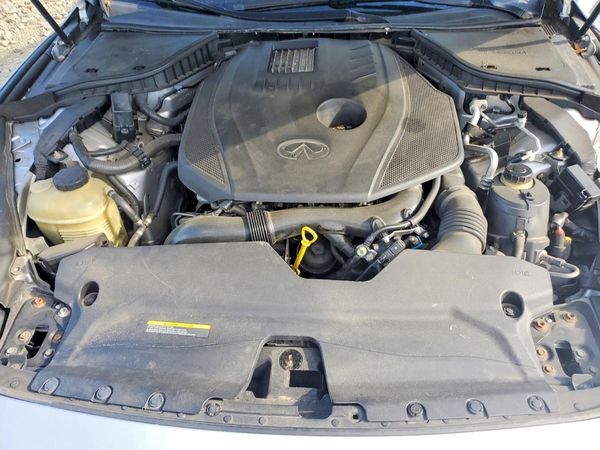 2017 INFINITI Q60 — Engine bay
