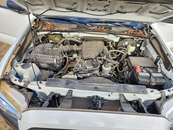 2017 TOYOTA TACOMA SR/SR5 — Engine bay