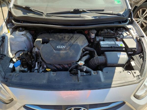 2016 HYUNDAI ACCENT — Engine bay