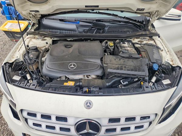 2018 MERCEDES-BENZ GLA-CLASS GLA250 — Engine bay