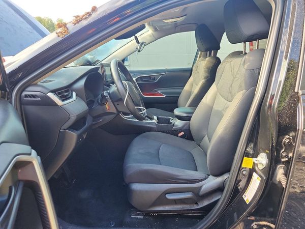 2022 TOYOTA RAV4 — DENT