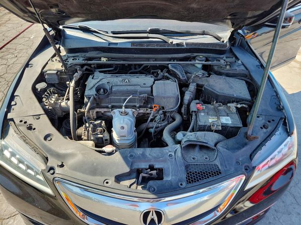2016 ACURA TLX — Engine bay