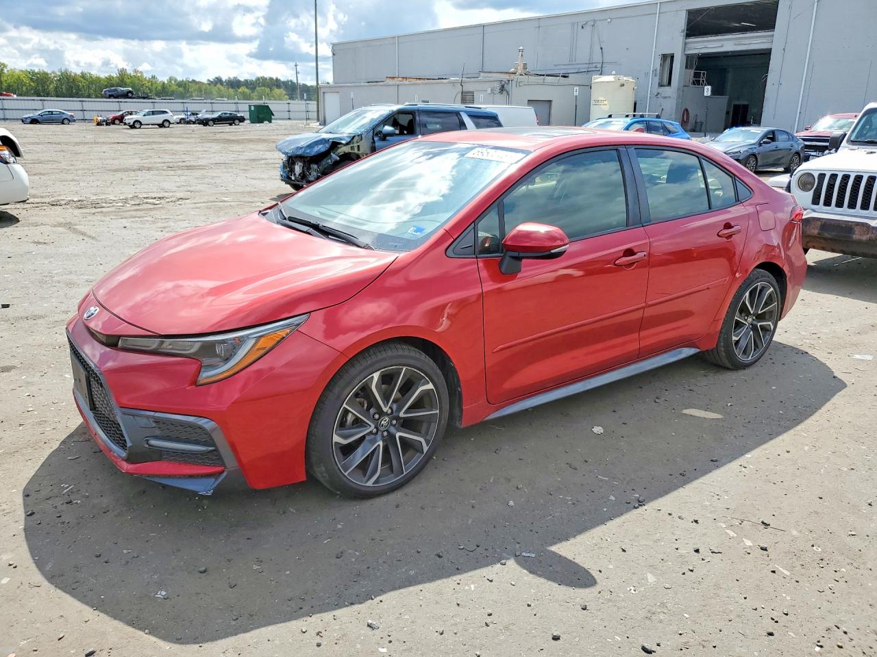 2020 TOYOTA COROLLA SE, CVT, w/Premium pkg — Front 3/4