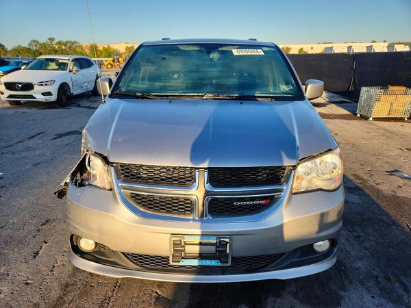 2017 DODGE GRAND CARAVAN SXT — DIRF
