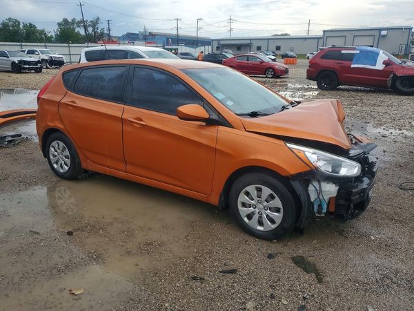 2016 HYUNDAI ACCENT — Passenger 3/4