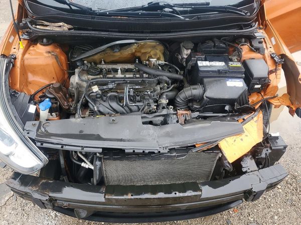 2016 HYUNDAI ACCENT — Engine bay