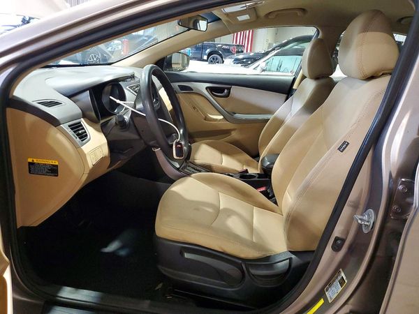 2013 HYUNDAI ELANTRA — DENT