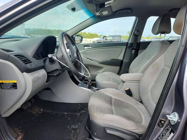 2015 HYUNDAI ACCENT — DENT