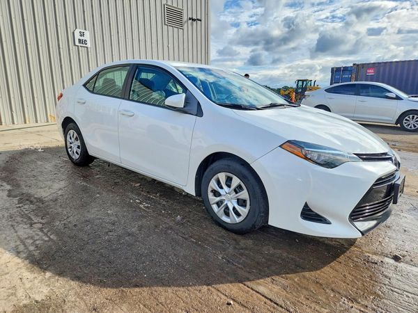 2017 TOYOTA COROLLA — Passenger 3/4