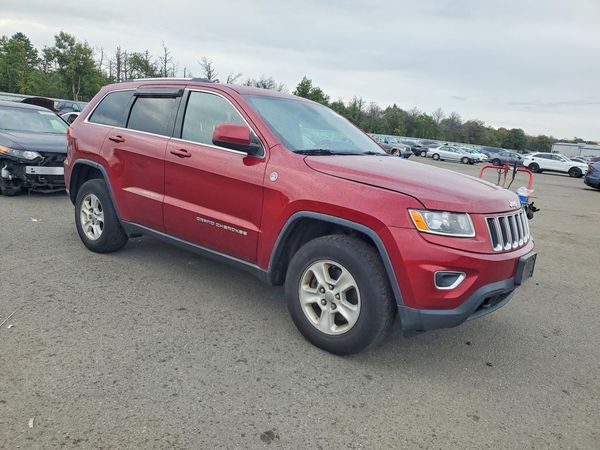 2015 JEEP GRAND CHEROKEE Laredo — Passenger 3/4