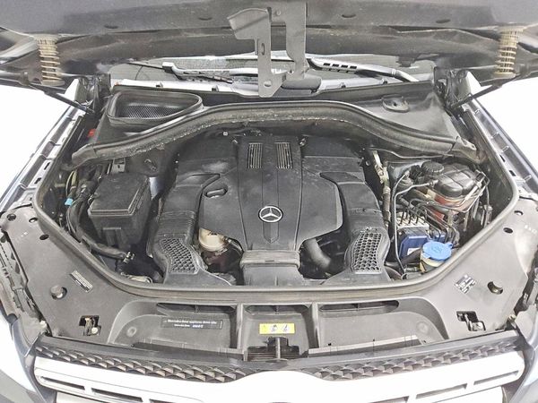 2017 MERCEDES-BENZ GLS GLS450-4M — Engine bay