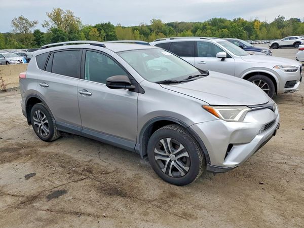 2017 TOYOTA RAV4 — Passenger 3/4