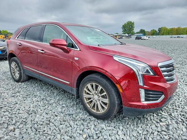 2017 CADILLAC XT5 — Passenger 3/4