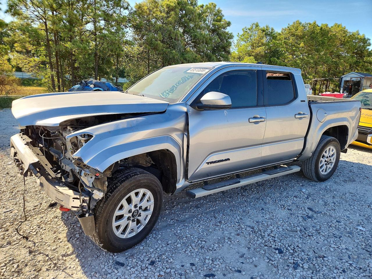 2025 TOYOTA TACOMA — Front 3/4