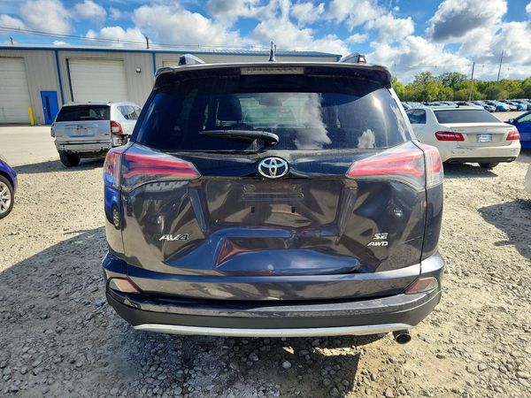 2018 TOYOTA RAV4 SE — DIRR