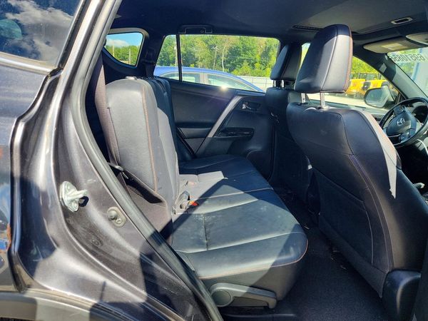 2018 TOYOTA RAV4 SE — PSRS