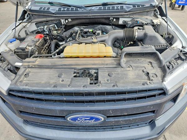 2020 FORD F150 — Engine bay
