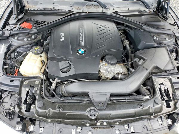 2016 BMW 435 — Engine bay