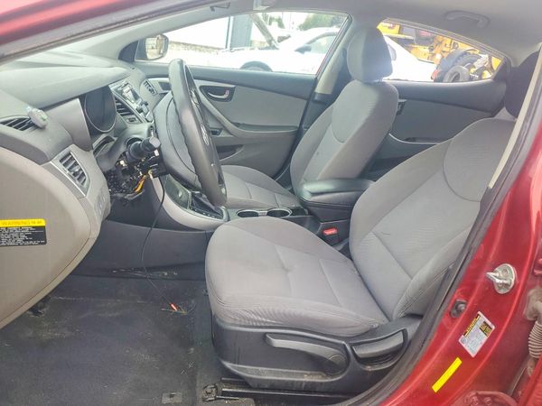 2014 HYUNDAI ELANTRA — DENT