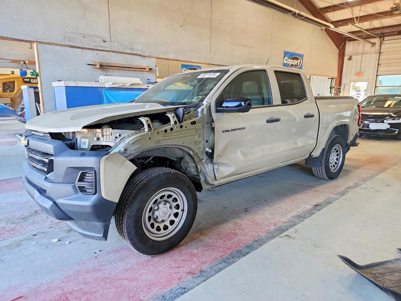 2023 CHEVROLET COLORADO Work Truck — Front 3/4
