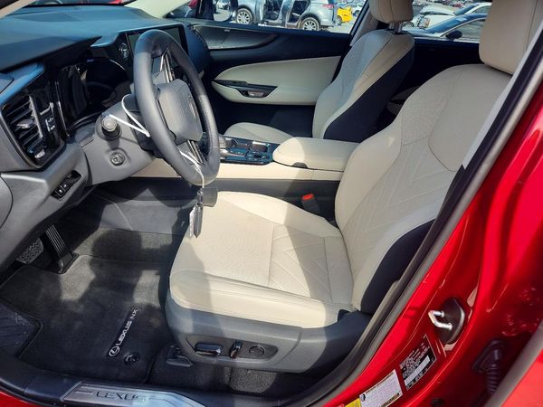 2026 LEXUS NX 350H 350h Luxury — DENT