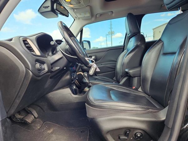 2016 JEEP RENEGADE Limited — DENT