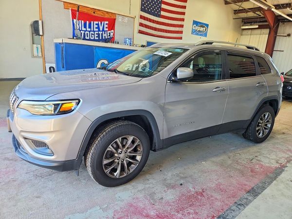 2019 JEEP CHEROKEE — Front 3/4