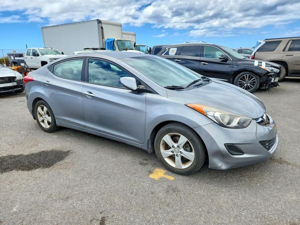 2013 HYUNDAI ELANTRA — Passenger 3/4