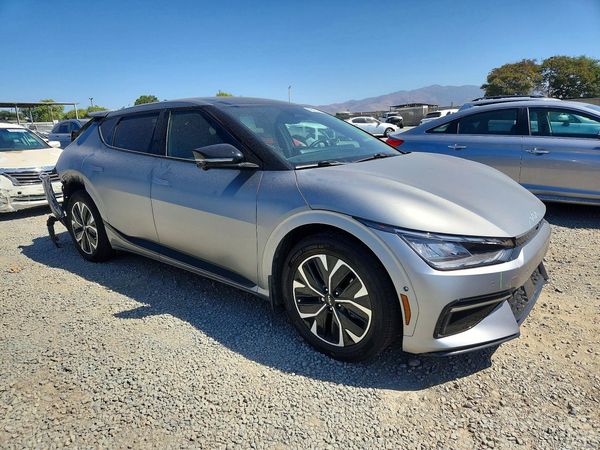 2022 KIA EV6 — Passenger 3/4