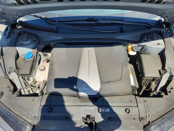 2022 KIA EV6 — Engine bay