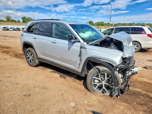 2025 JEEP CHEROKEE Limited — Passenger 3/4