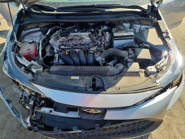 2022 TOYOTA COROLLA LE — Engine bay