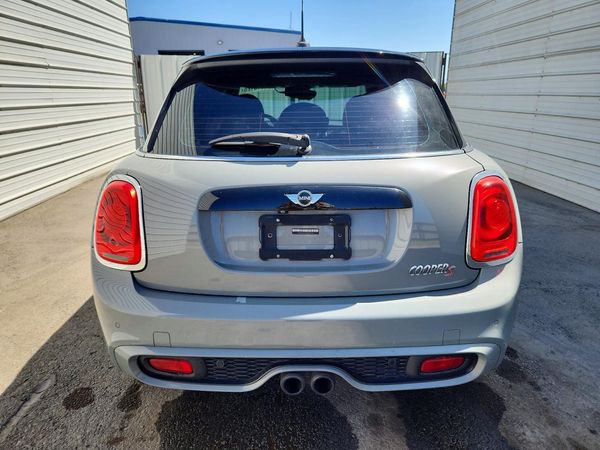 2017 MINI COOPER — DIRR