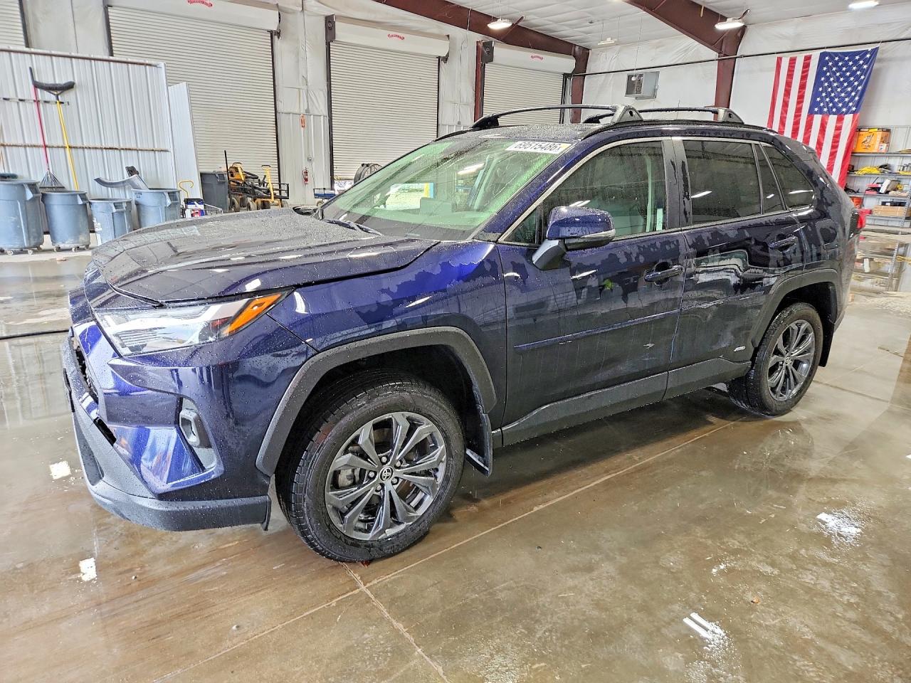 2023 TOYOTA RAV4 — Front 3/4