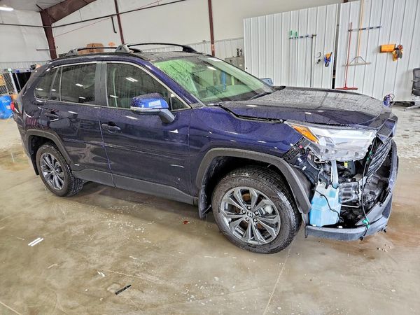 2023 TOYOTA RAV4 — Passenger 3/4