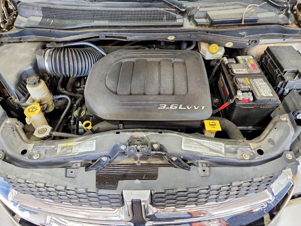 2015 DODGE GRAND CARAVAN — Engine bay