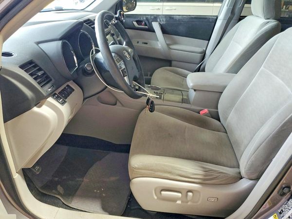 2013 TOYOTA HIGHLANDER Base/Hybrid — DENT