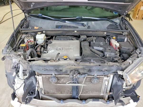 2013 TOYOTA HIGHLANDER Base/Hybrid — Engine bay