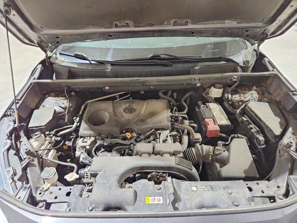2021 TOYOTA RAV4 — Engine bay