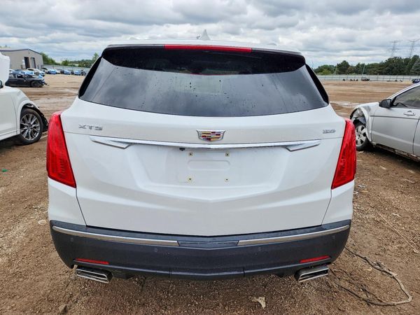 2018 CADILLAC XT5 Luxury — DIRR