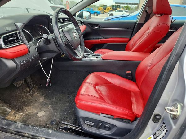 2019 TOYOTA CAMRY XSE — DENT