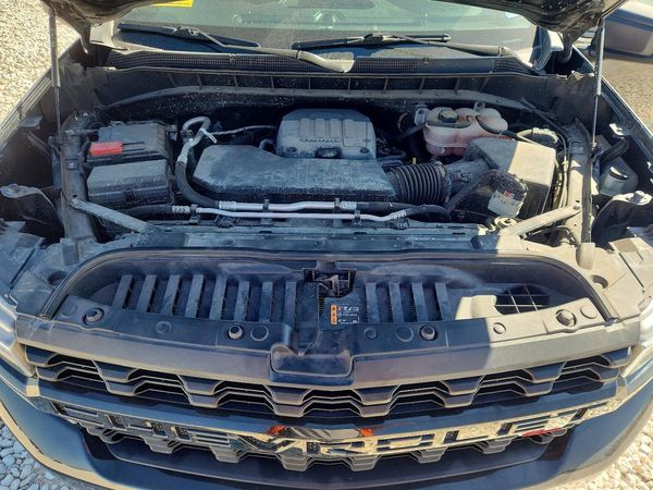 2022 CHEVROLET SILVERADO Trail Boss Custom — Engine bay