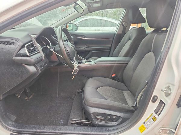 2023 TOYOTA CAMRY LE — DENT