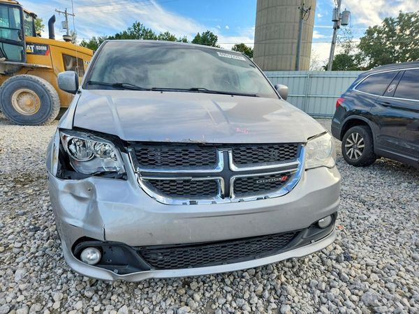 2017 DODGE GRAND CARAVAN SXT — DIRF