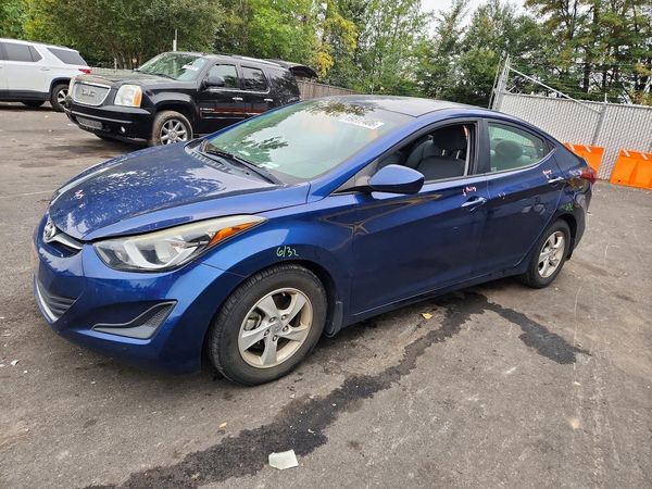 2015 HYUNDAI ELANTRA — Front 3/4