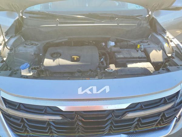2024 KIA SELTOS — Engine bay